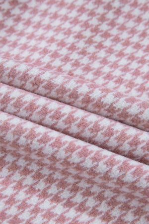 Dusty pink houndstooth quilted shacket fabric detail