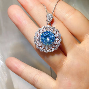 5 Carat 925 Sterling Silver Moissanite Pendant Necklace, model styling view