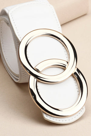 White stretch belt with interlocking gold rings and textured detail