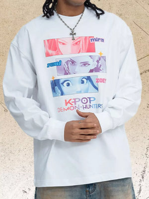 Crew-neck Graphic Top in White, close-up detail