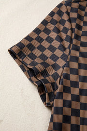 Checkerboard patterned dark brown ribbed t-shirt with short sleeves and round neck.