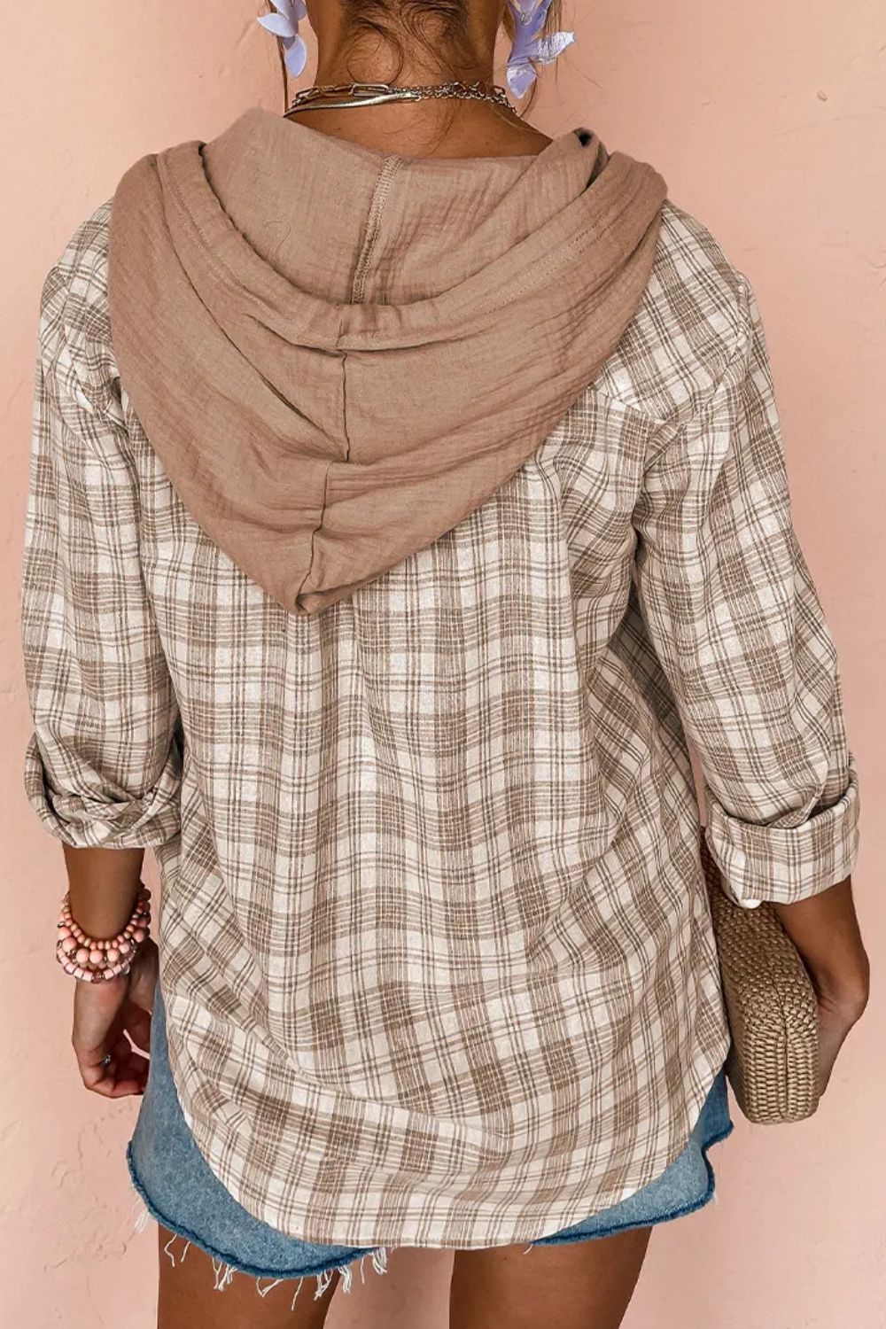 Plaid hooded shirt jacket in khaki cotton with drawstrings and button details.