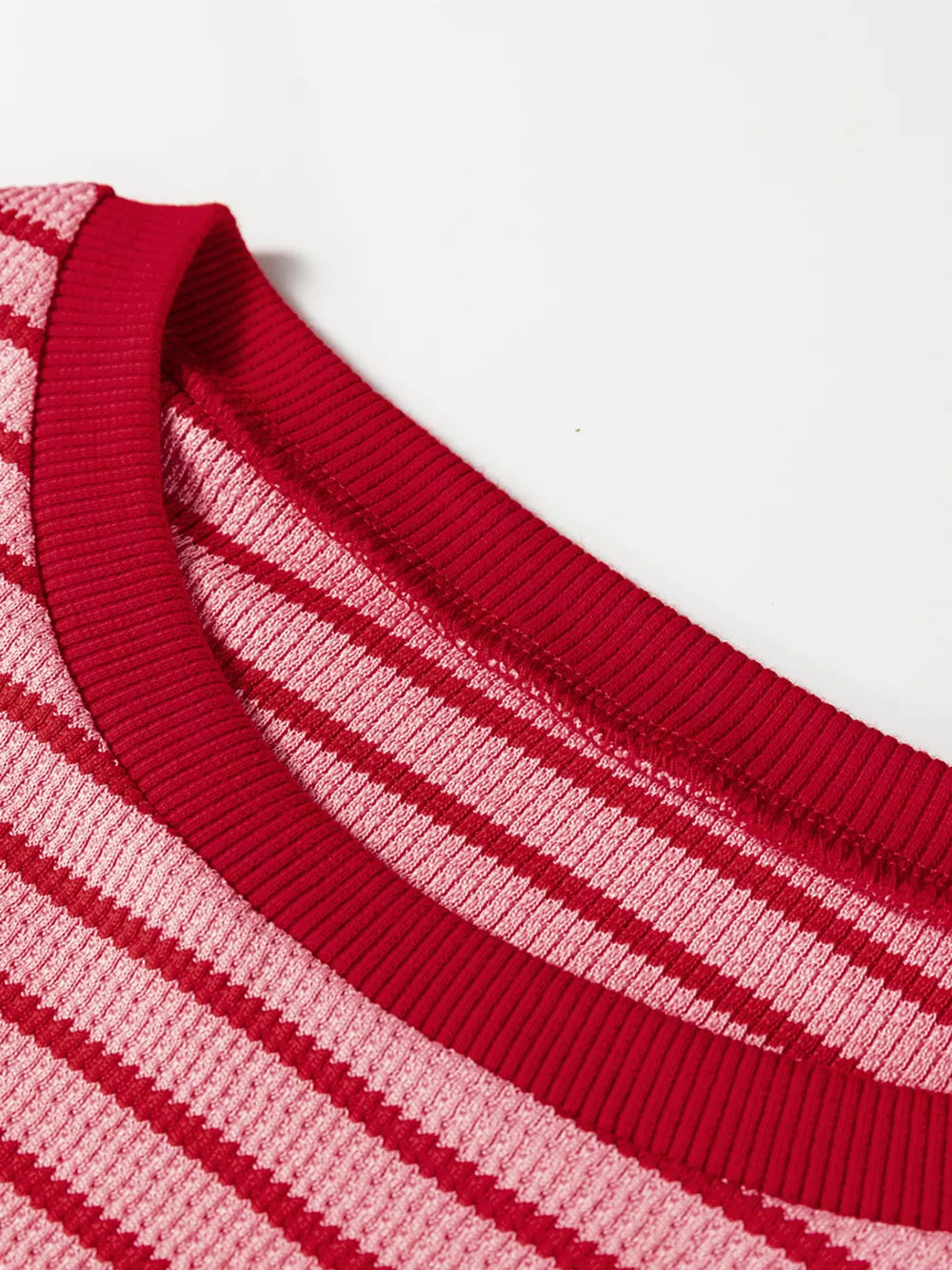t-shirt featuring striped in red with 95% polyester, 5% elastane Care instructions: Machine wash cold texture