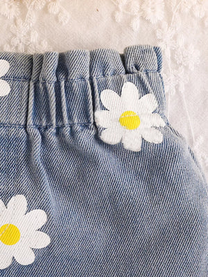Children's Daisy Print Cami And Denim Shorts Set in Yellow, close-up detail