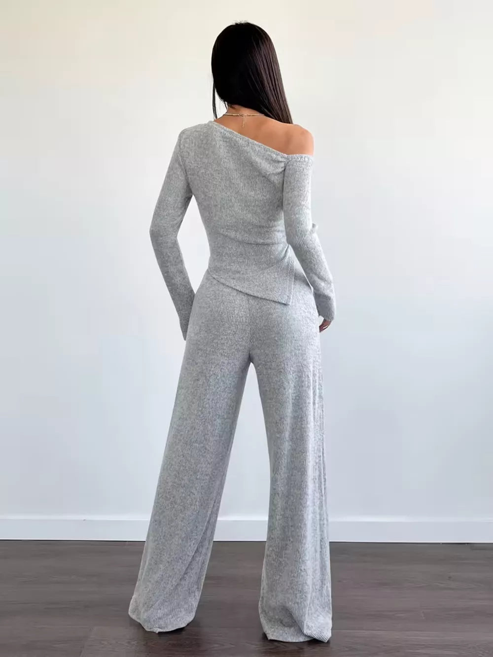 Chic One-shoulder Asymmetrical Top & Wide-leg Pants Set in Burgundy, product detail