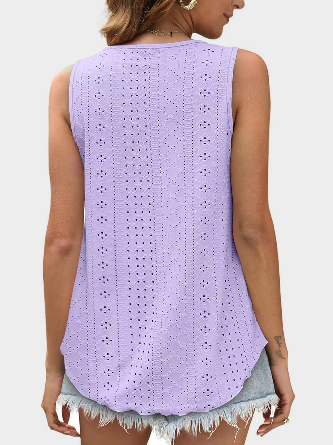 Lavender eyelet scoop-neck trapeze tank top with a breathable, casual cut.