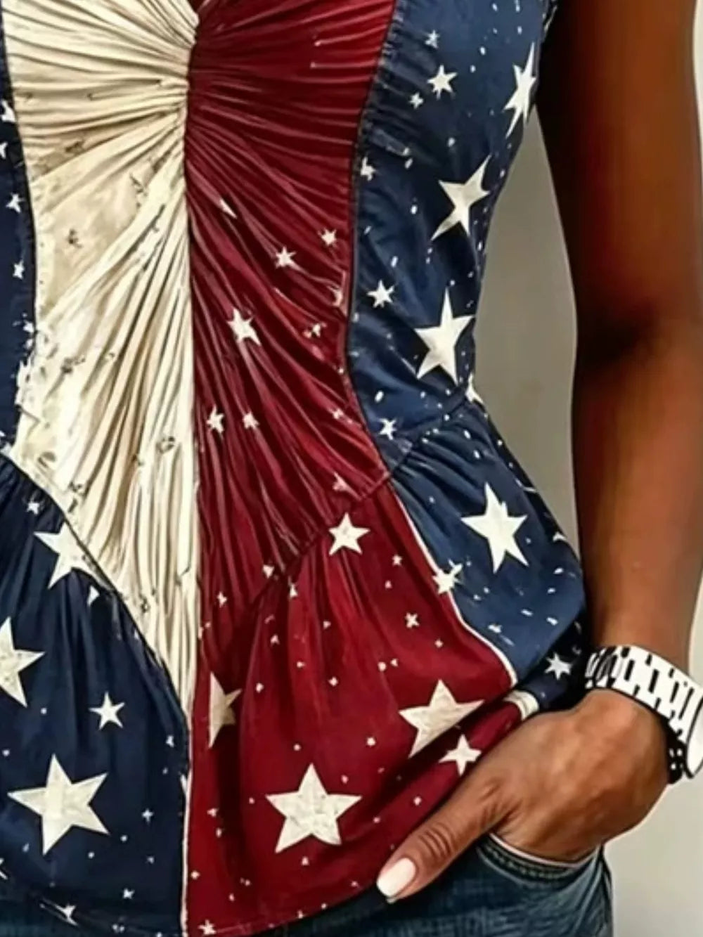 American Flag Print V-neck Sleeveless Tank Plus Size in Red, close-up detail