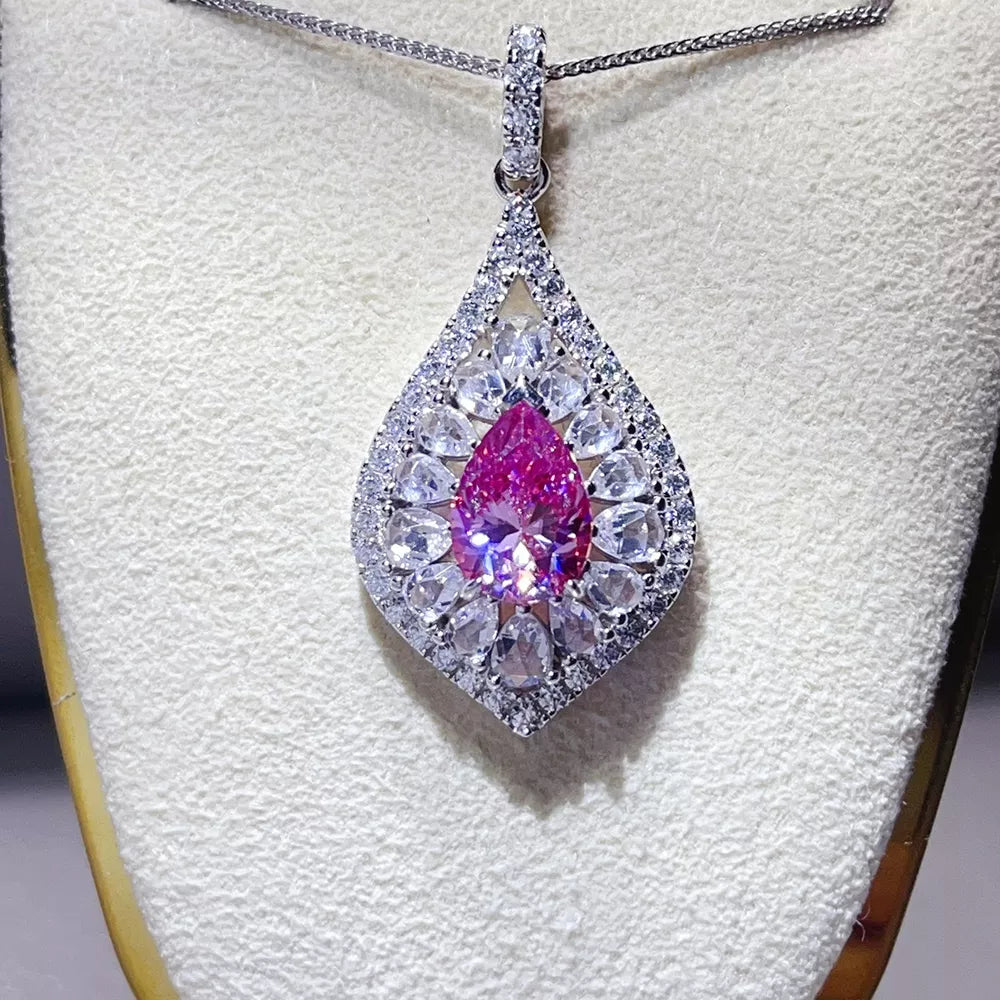 0.5 Carat Sterling Silver Teardrop Moissanite Necklace, close-up detail