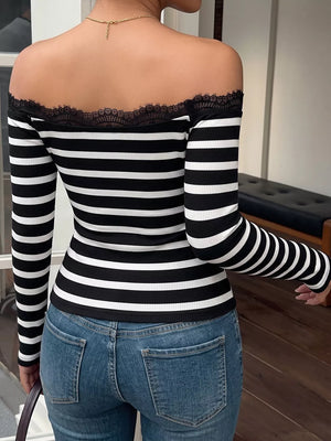 Lace Detail Off Shoulder T-shirt in Black, fabric detail