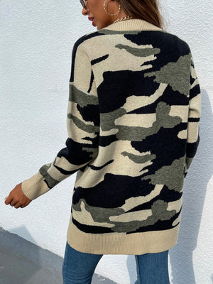 Camouflage knit longline cardigan with ribbed cuffs and hem in green camo.