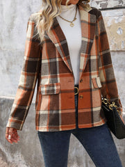 Autumnal plaid tailored blazer in ochre with buttoned front and flap pockets.