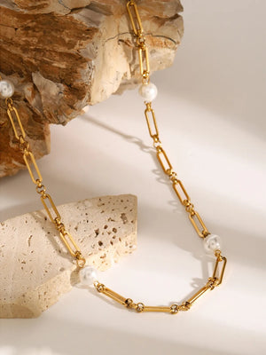 Gold paperclip chain necklace with pearls