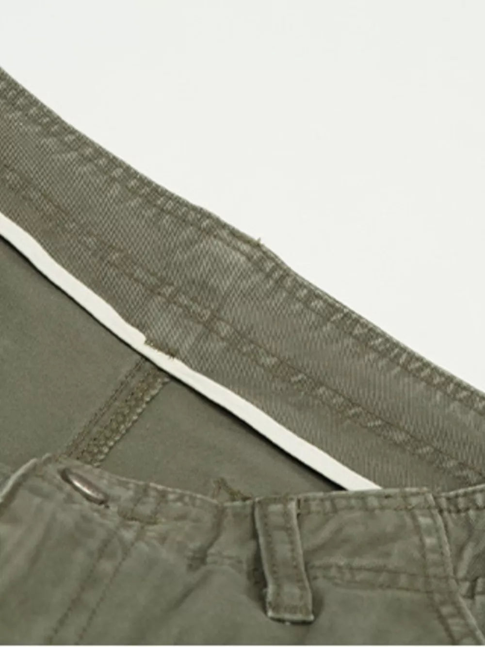 Men's Loose Fit Cargo Pants With Multiple Pockets, model styling view