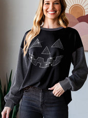 Black relaxed t-shirt with round neck