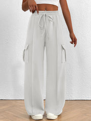 High waist gray cargo sweatpants with drawstring and side pockets