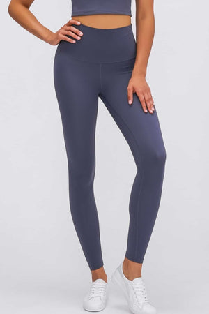 SoftLux high rise leggings in Steel, with a smooth finish and form-fitting cut.