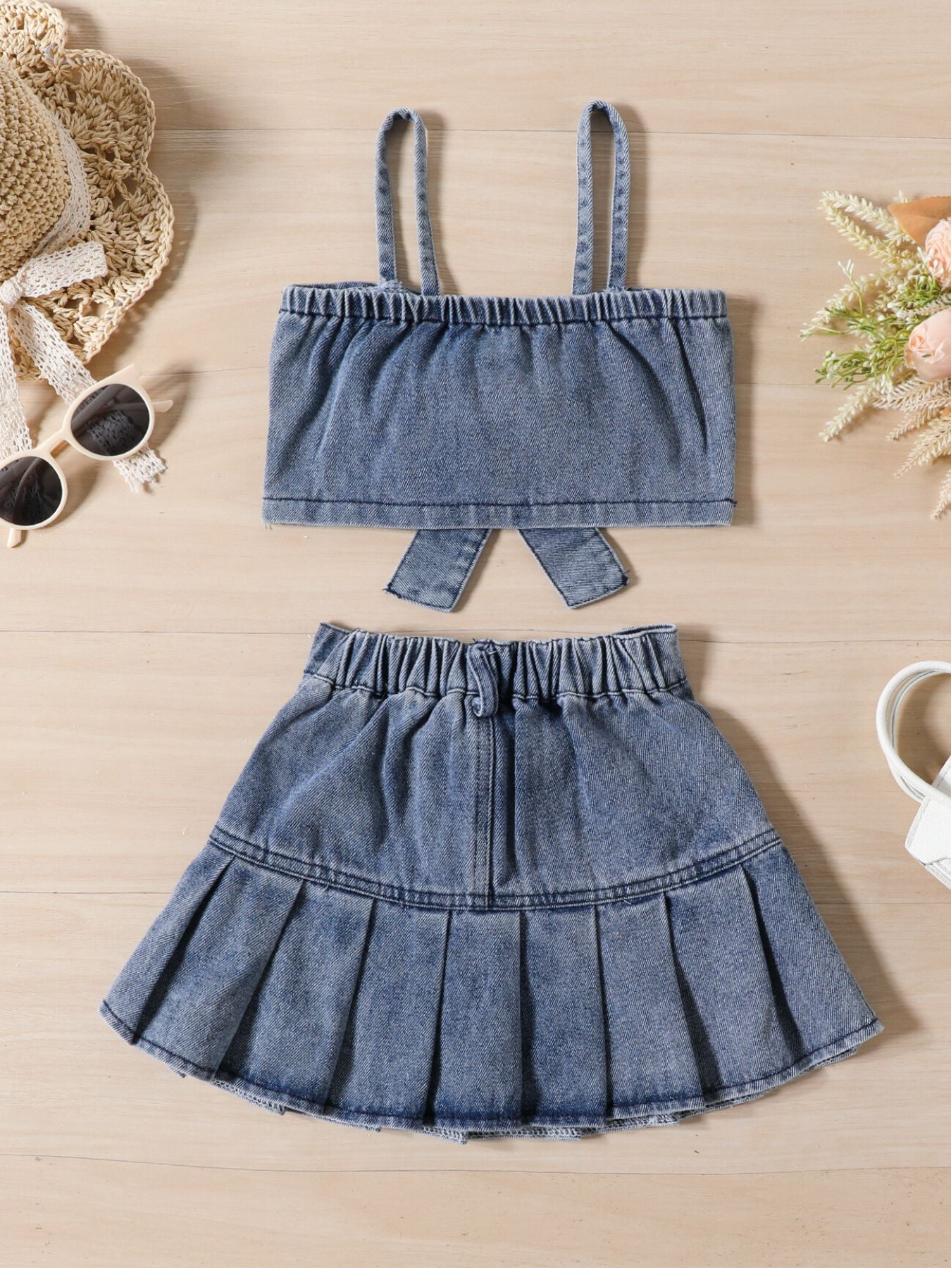 Toddler denim crop top with bowknot and pleated skirt set.