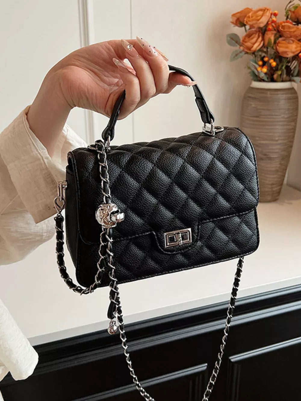 Quilted Chain Strap Crossbody Bag in Black, side view