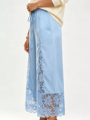 Lace Trim Wide-leg Cropped Pants in White, close-up detail