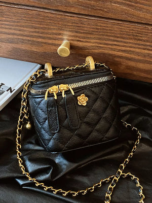 Quilted Chain Strap Crossbody Bag in Black, model styling view