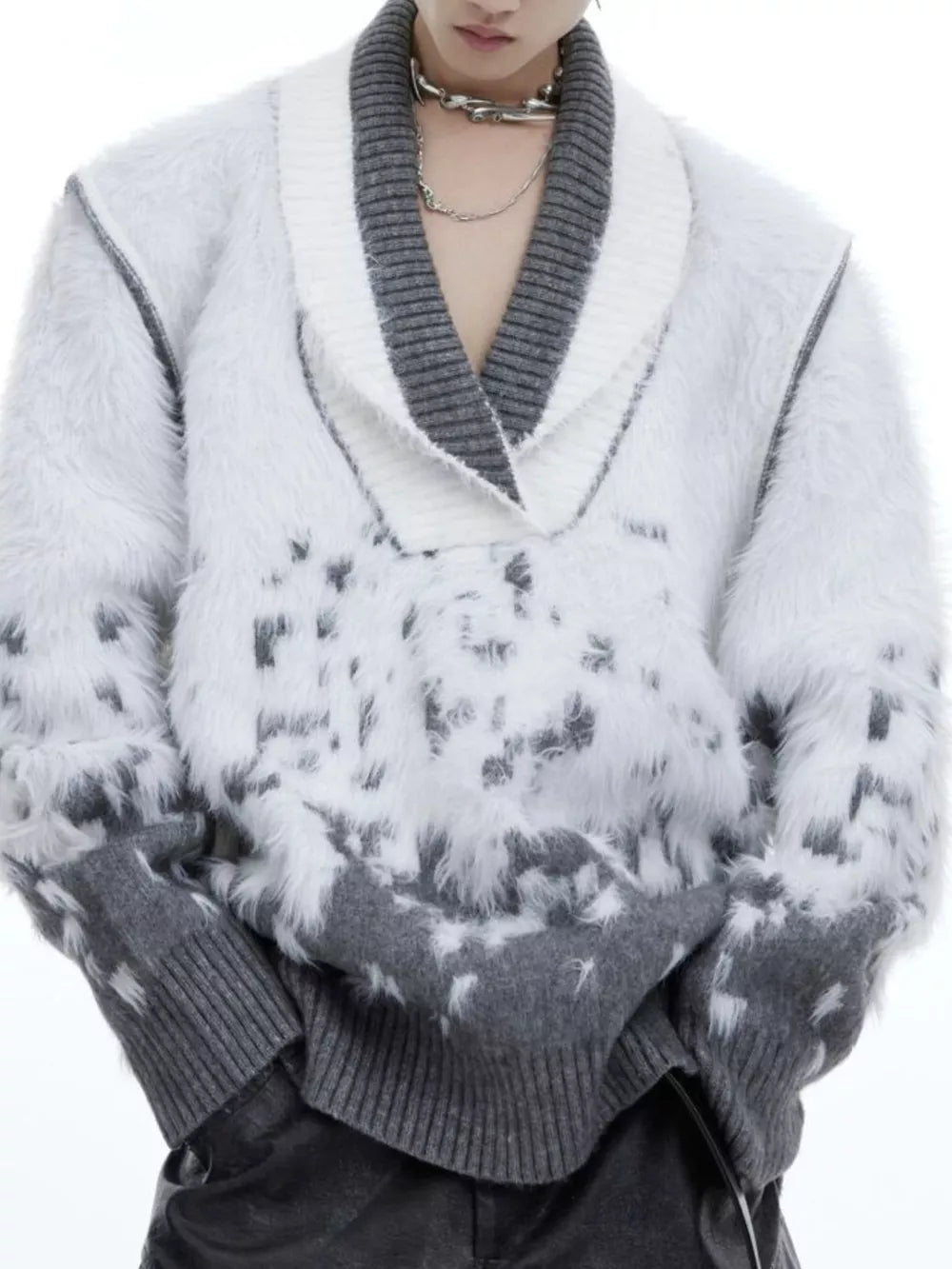 Men's Plus Size Long Sleeve Loose Fit Sweater in Gray, close-up detail