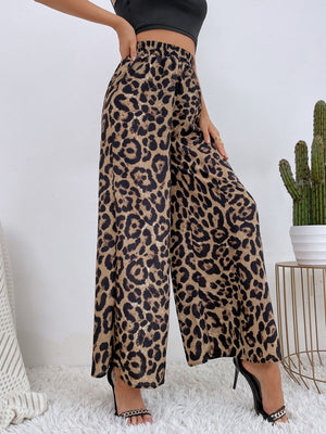 Leopard print palazzo trousers with a high elastic waist and wide leg.