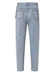 Light wash barrel leg jeans with pocket detail and cotton fabric.