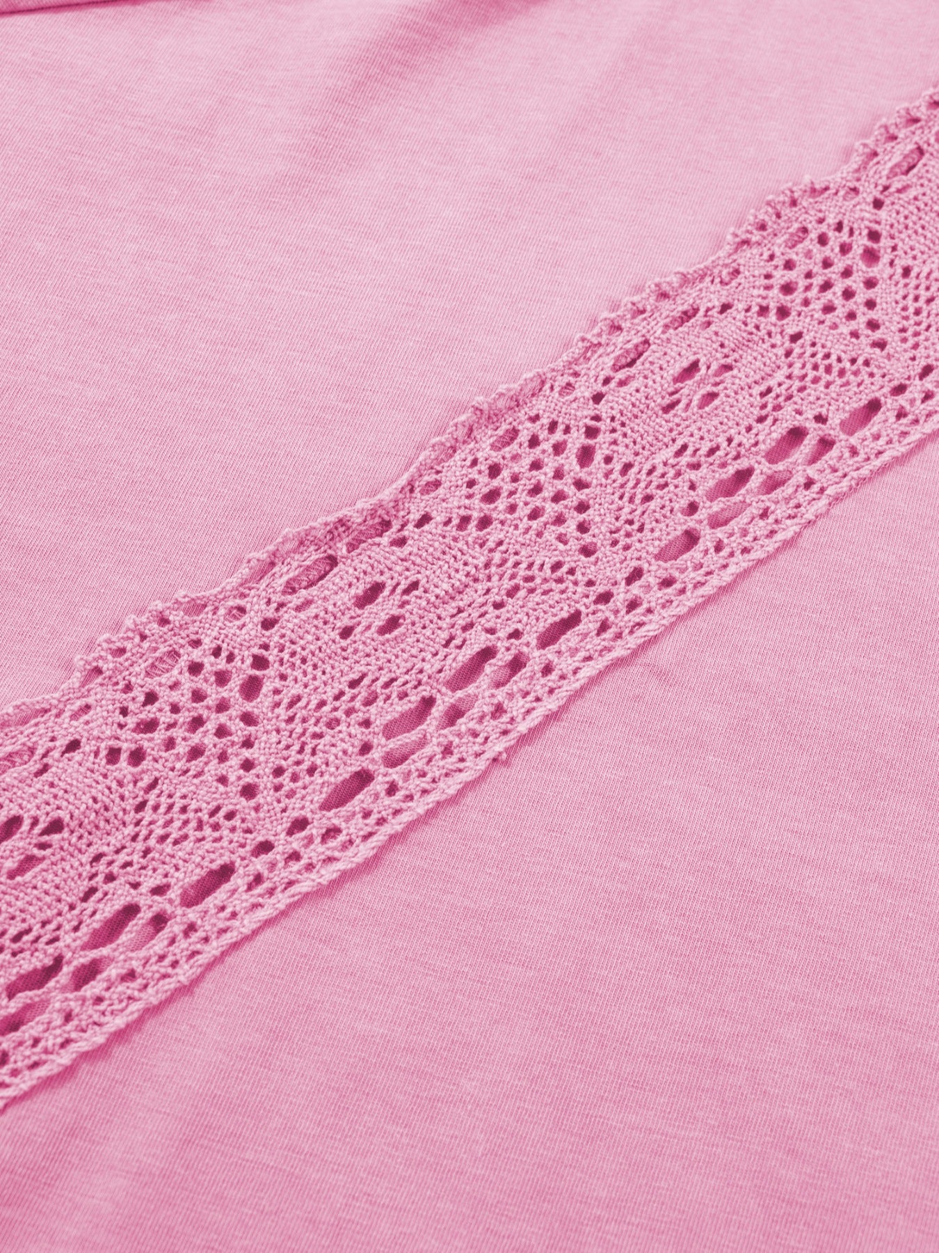 Pink cotton t-shirt with lace trim detail