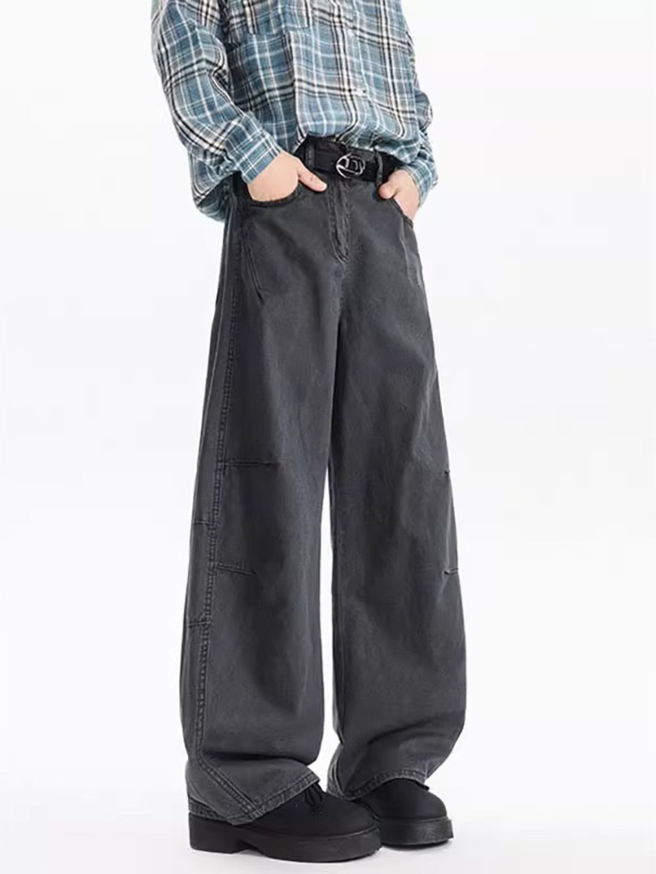 Belted wide leg jeans in dark gray cotton with a relaxed fit and distressed details.