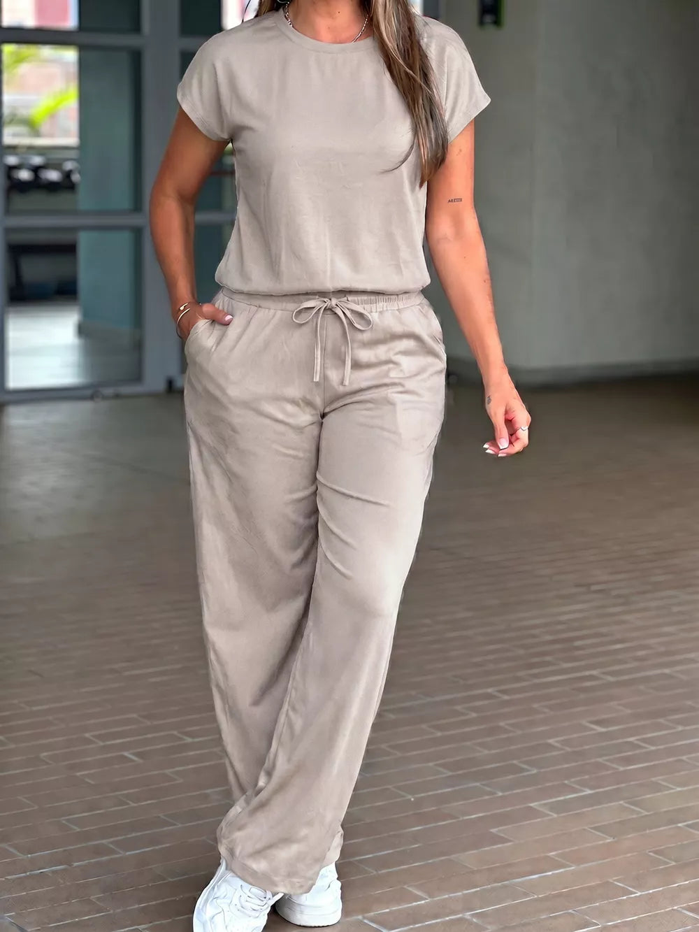 Round Neck Tee And Drawstring Pants Set in Khaki, close-up detail