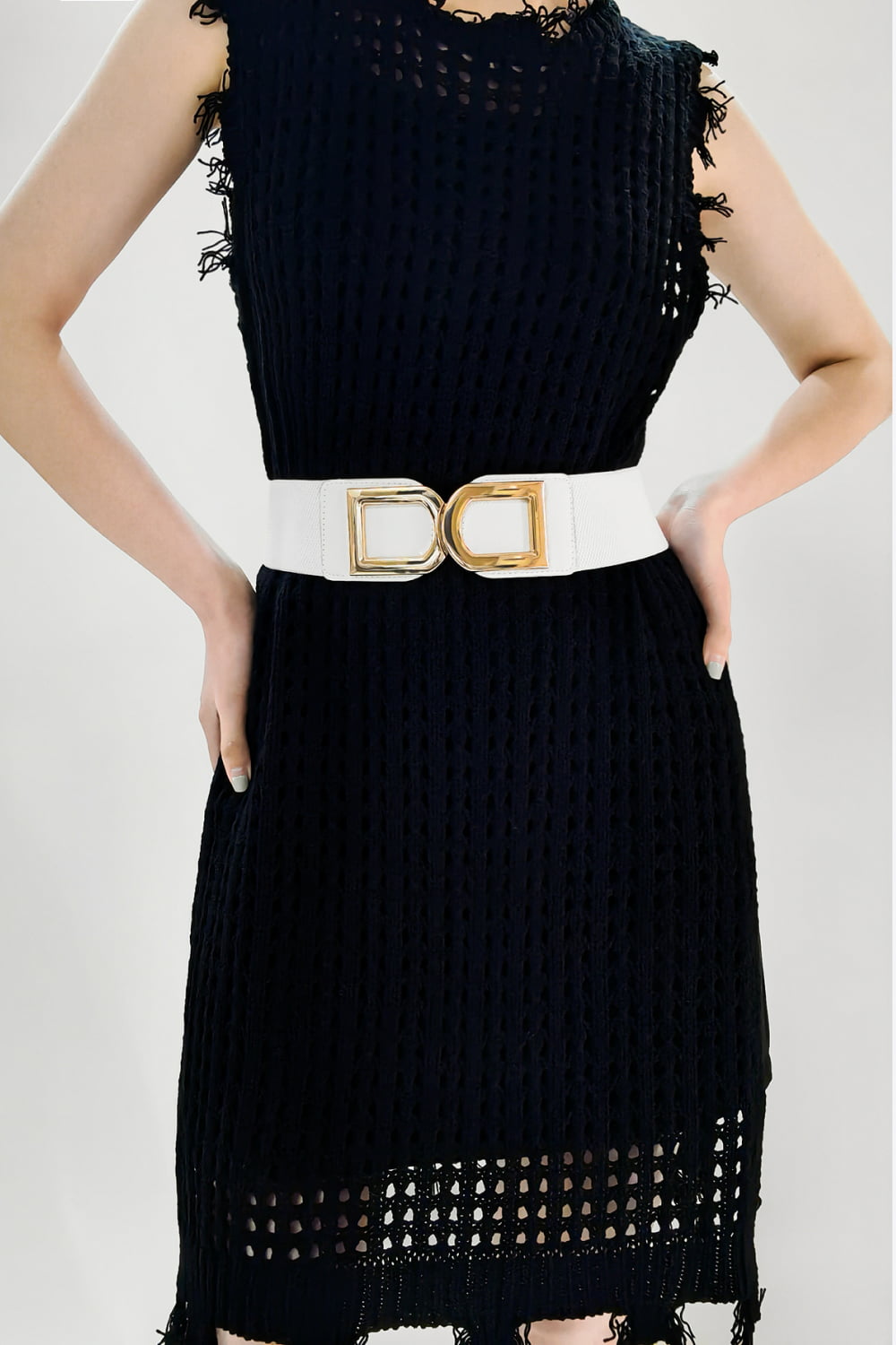 White elastic belt with double gold buckle detail