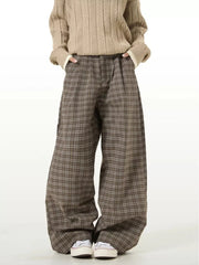 Plaid wide-leg casual sweatpants in brown, featuring a comfortable fit and classic checked pattern.