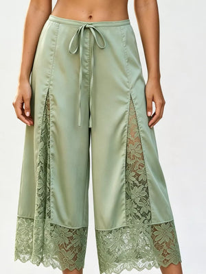 Lace Trim Wide-leg Cropped Pants in White, view 20