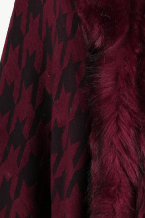 Burgundy houndstooth poncho with faux fur collar detail