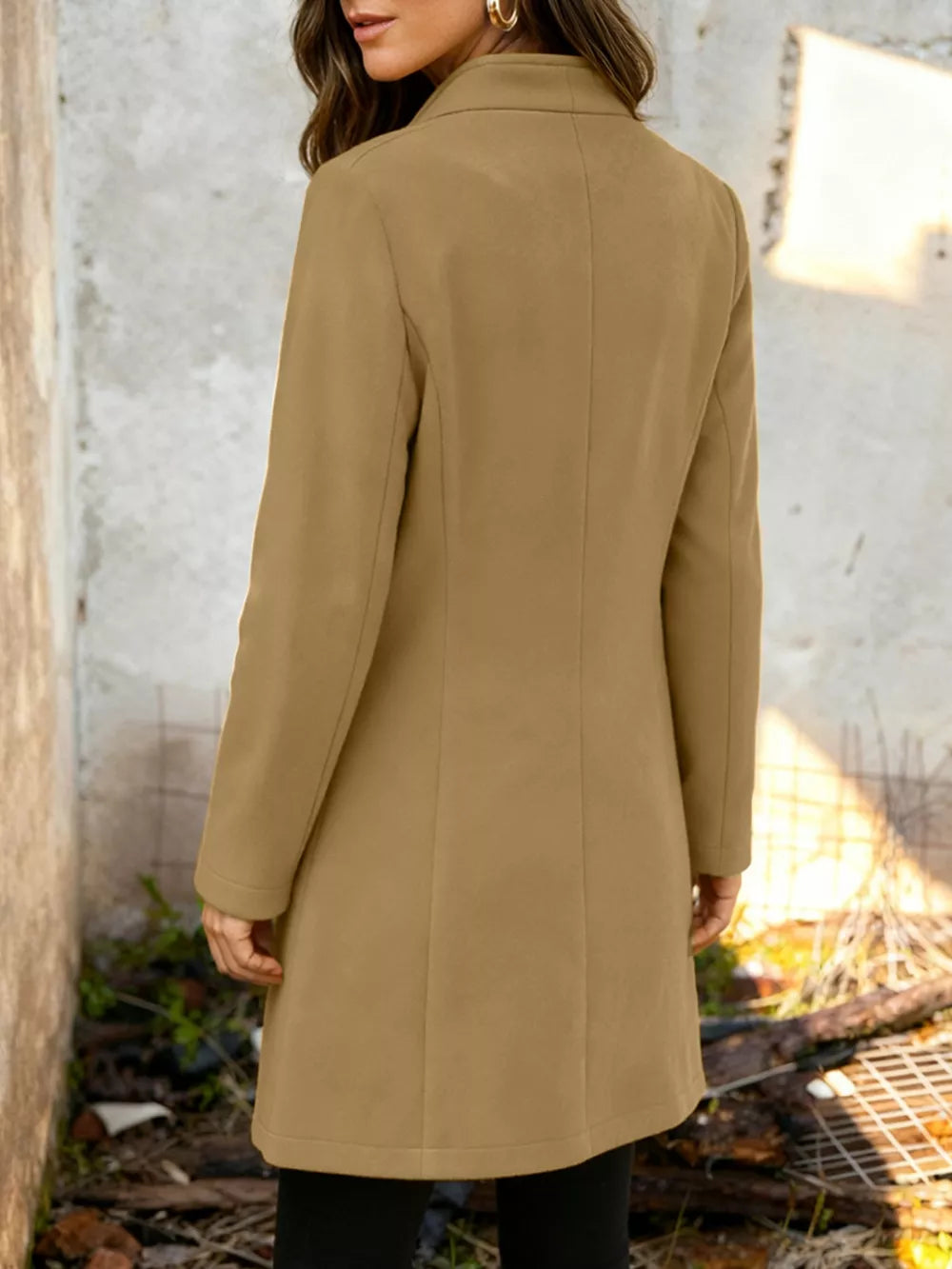 Chic longline trench coat in Khaki with button-down detail.