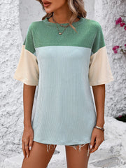 Mandy Color Pop T-Shirt in Green/Blue with cream sleeves and a light blue block.