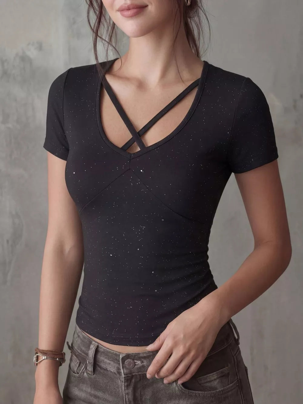 Black glitter crossover V-neck fitted t-shirt with short sleeves