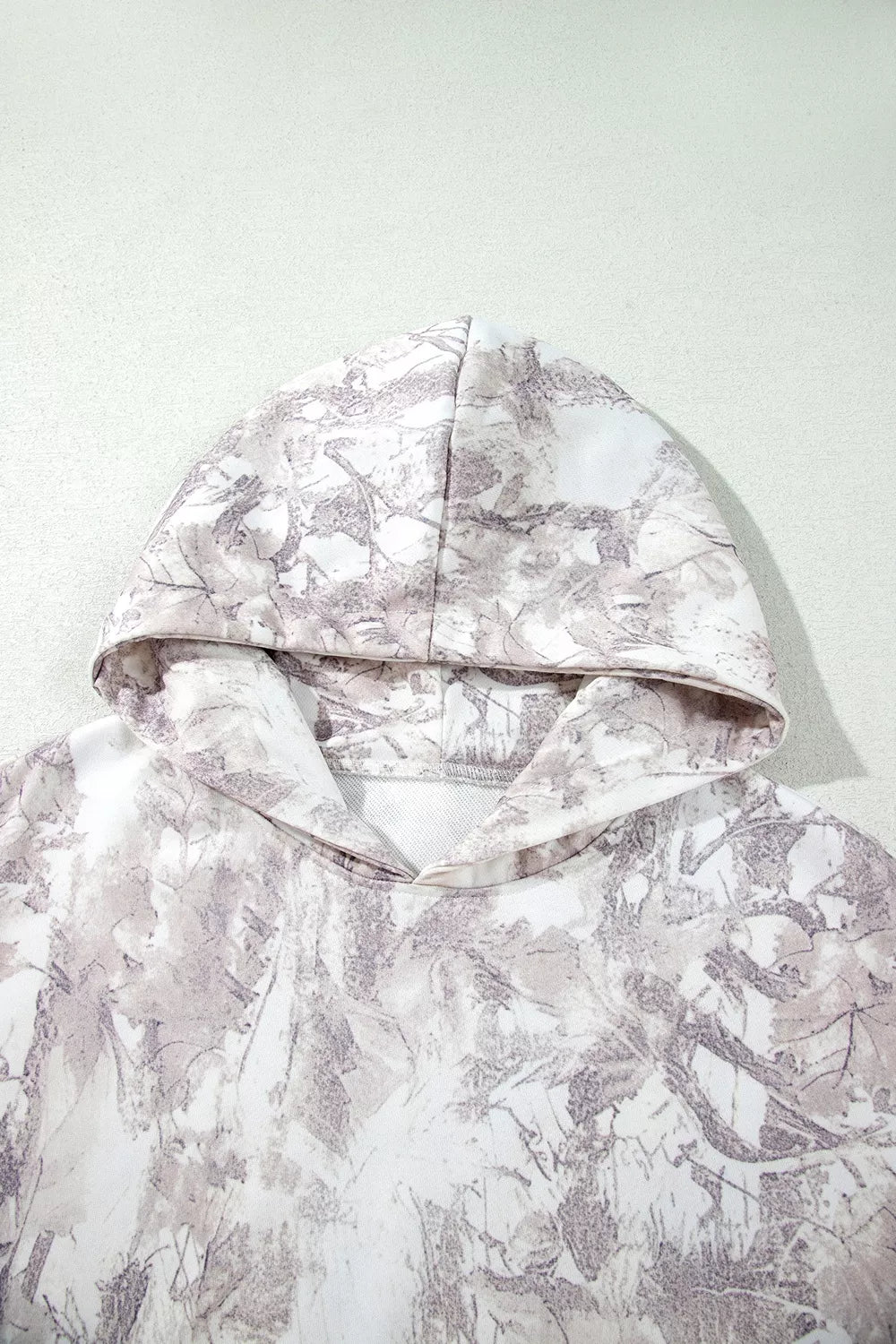 Abstract Print Ribbed Cuffs Long Sleeve Hoodie in Light Gray with pocketed
