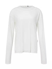 Men's Long-sleeve Round Neck T-shirt in White, close-up detail
