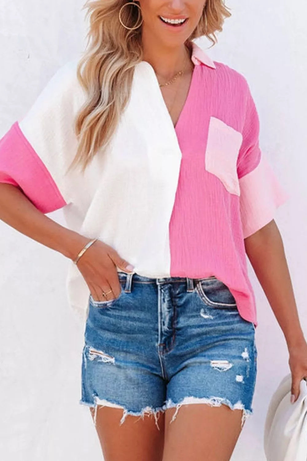 Chic color block casual shirt in white and pink cotton with a pocket detail.