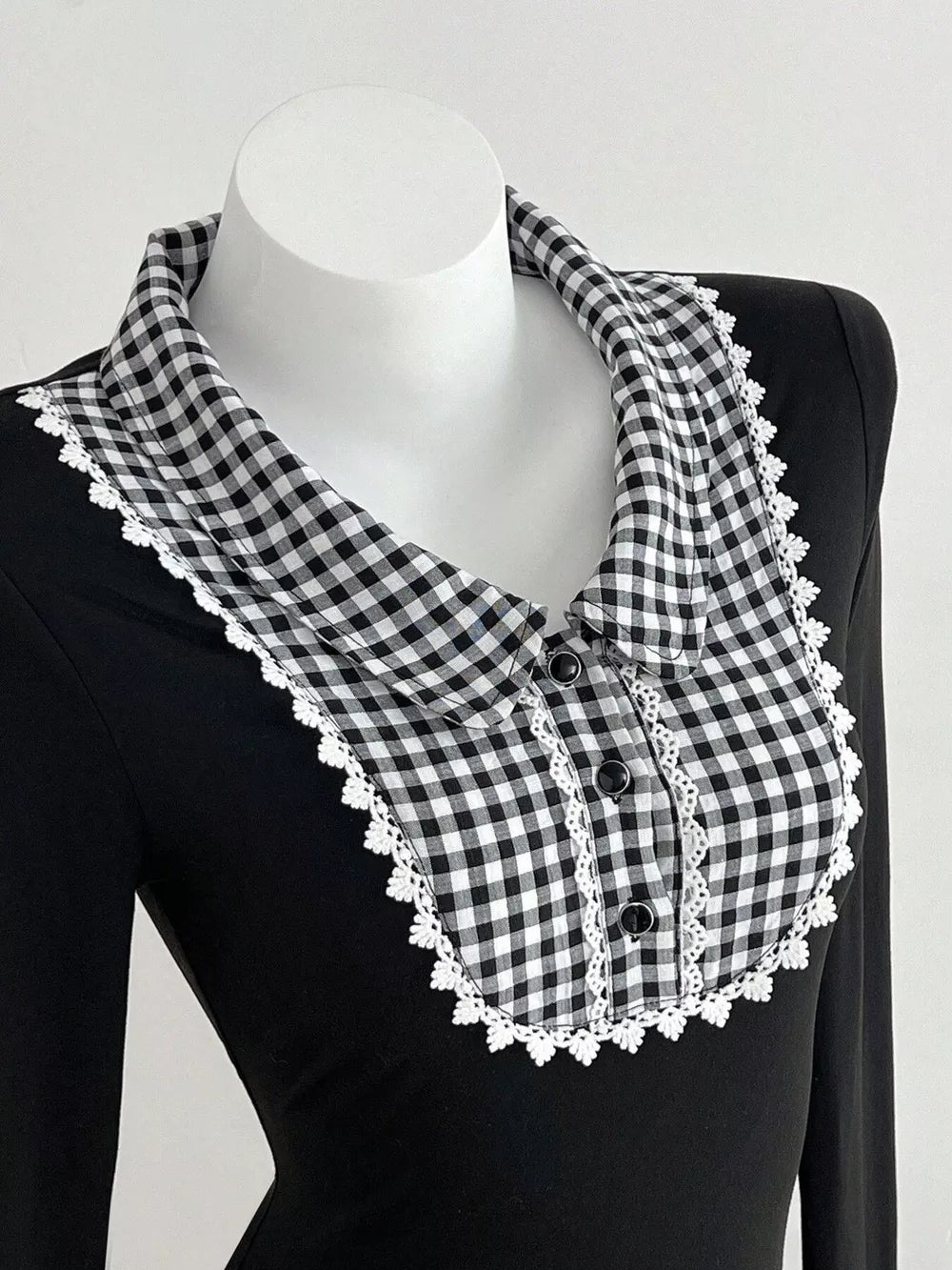 Gingham Collar Long Sleeve T-shirt, side view