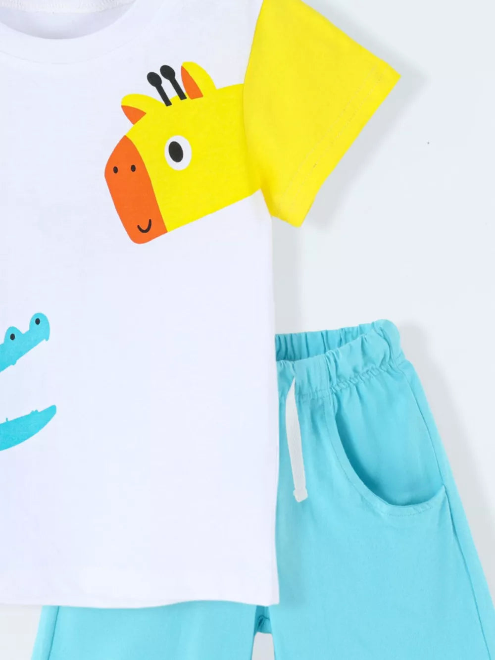Children's Animal Print T-shirt And Shorts Set, side view