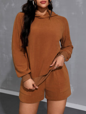 Caramel fleece loungewear set with raglan sleeve hoodie and pocketed shorts