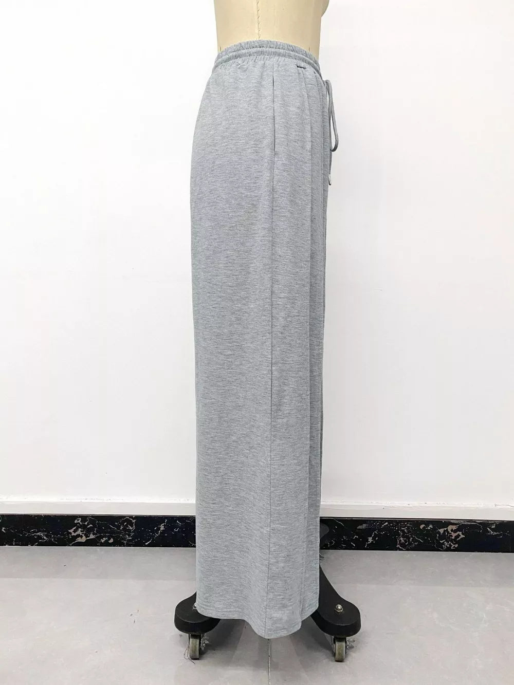 Drawstring Wide-leg Sweatpants in Light Gray, alternate angle