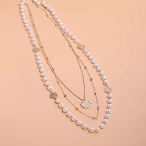 Multi-layered Pearl And 18k Gold-plated Necklace in Gold, fit detail