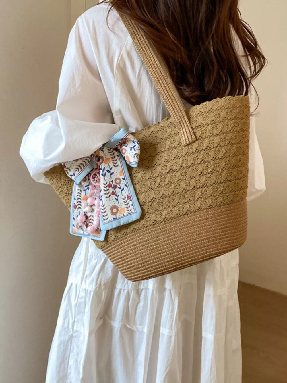 Straw Woven Shoulder Bag in Brown, close-up detail