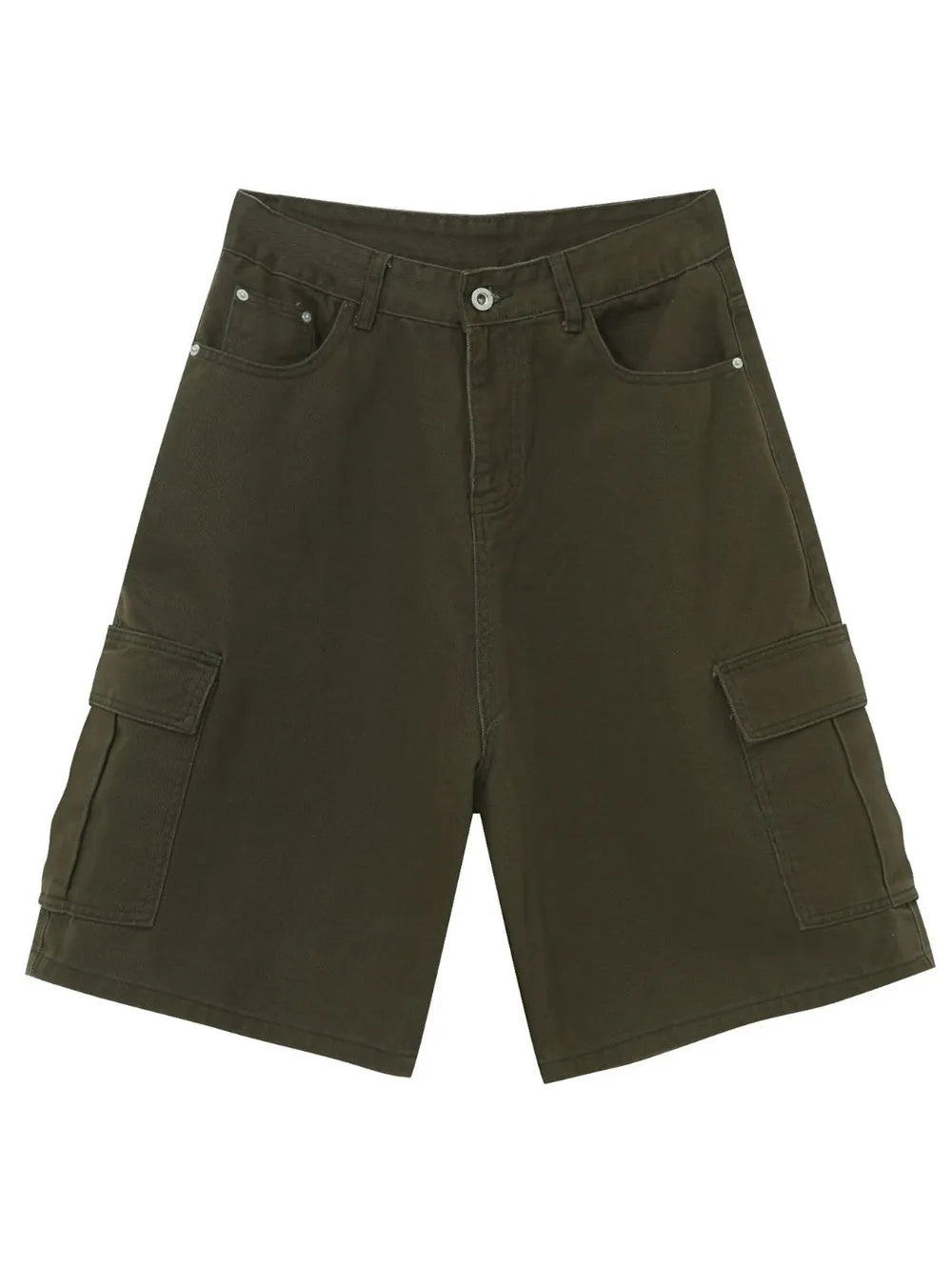 Army green baggy cargo bermuda shorts with buttoned fly and side pockets.