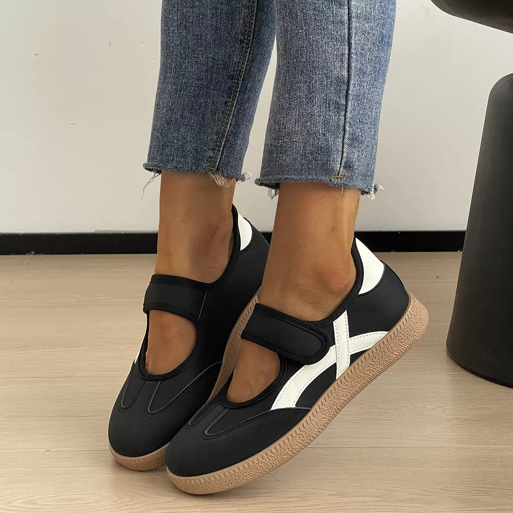 Round Toe Slip-on Flats, side view