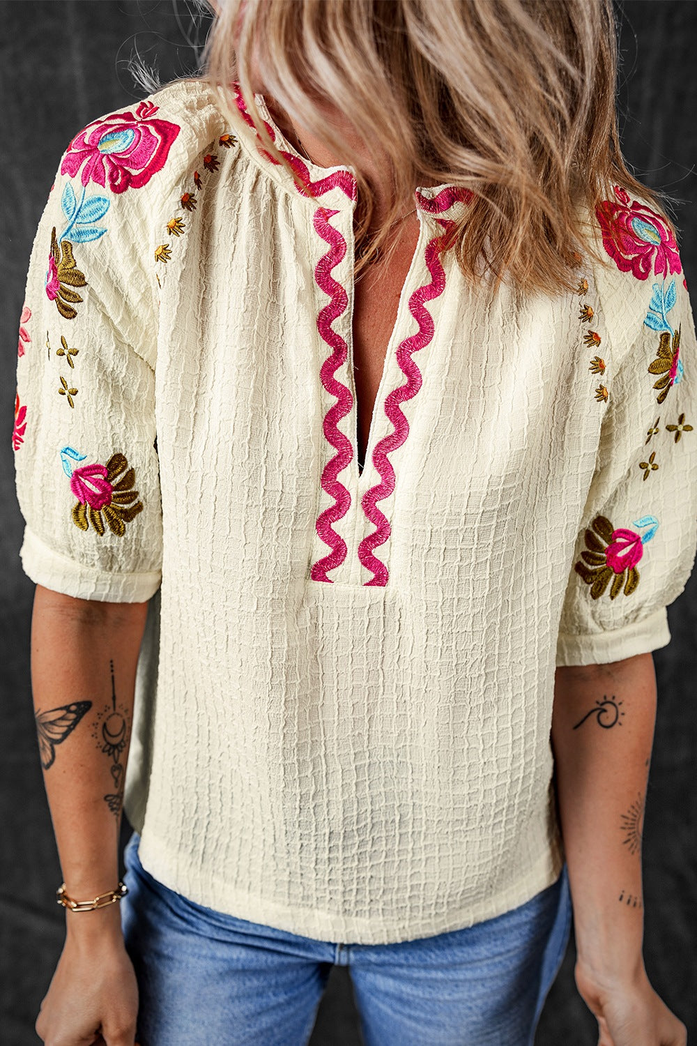 Beige embroidered sleeve voluminous blouse with pink zigzag neckline detail