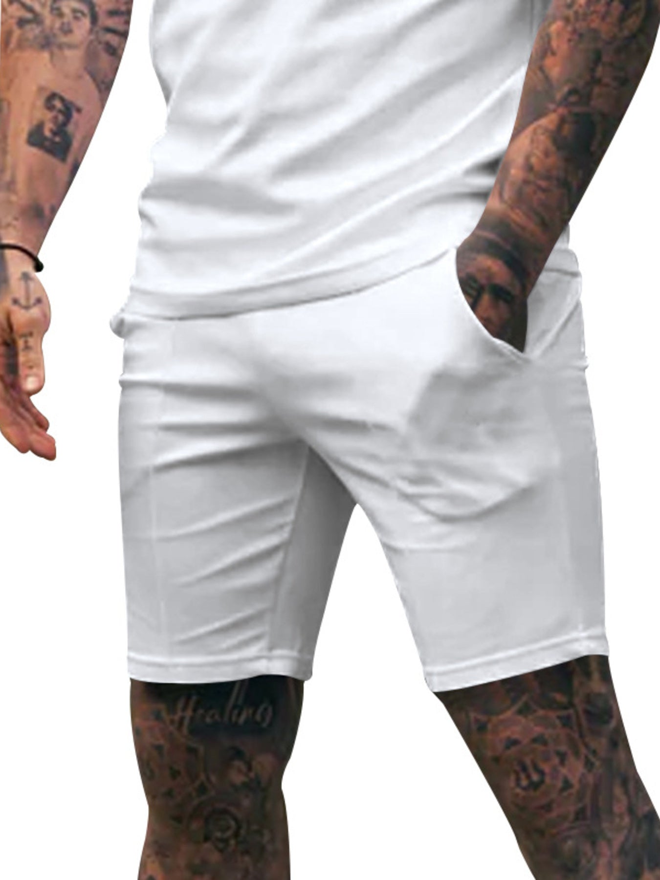 White chino shorts for men with drawstring and side pockets.